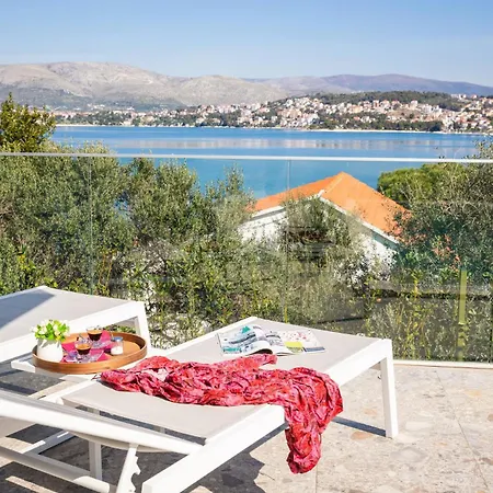 فيلة Luxury Glass With Pool *
